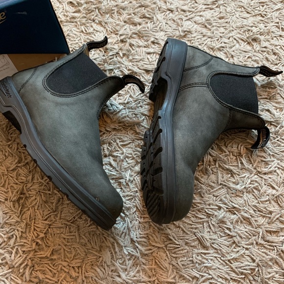 Blundstone boots - Picture 5 of 8